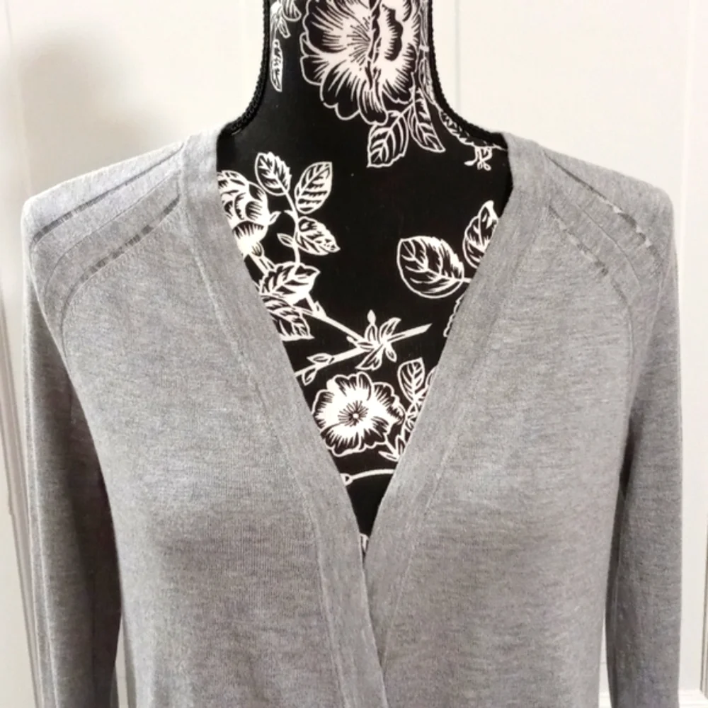 🆕 🩶Loft🩶 - Silk-Blend Open Front Sweater